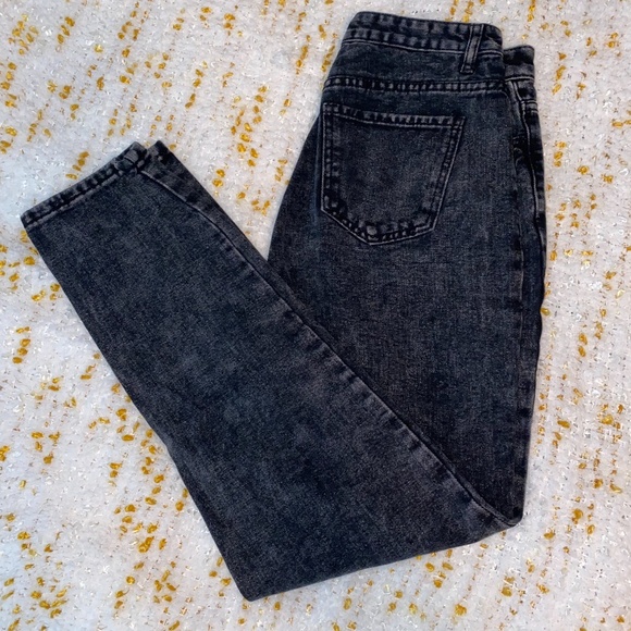 Trending Dark Wash Mom Jeans - Picture 3 of 3